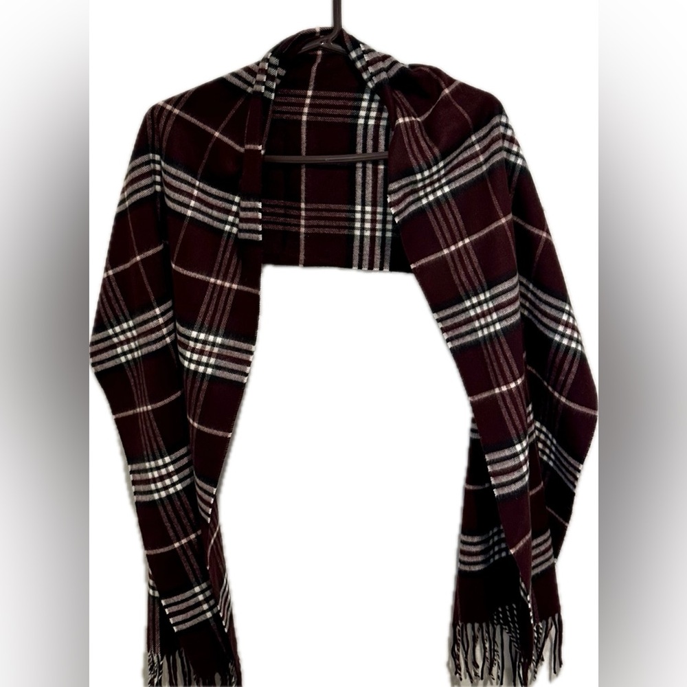 V. Fraas Cashmink Men’s/Women’s  ivory ,black ,plum  14x74( fringeto fringe)